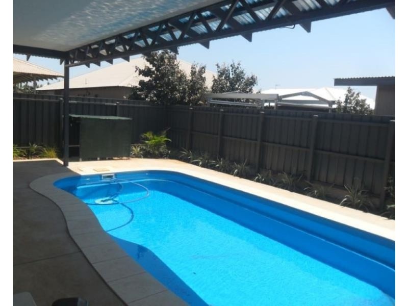 13 Wallaby Street, Baynton WA 6714