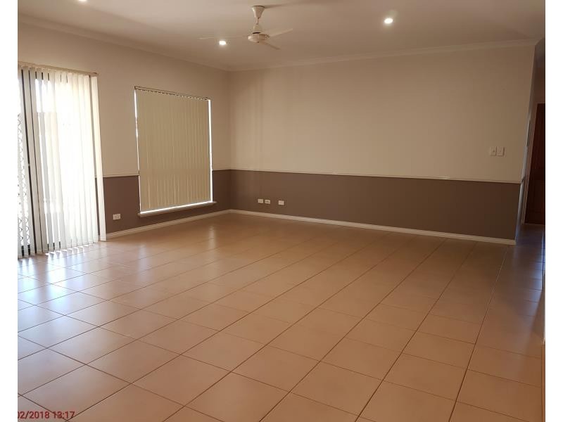 7 Rhonda Road, Baynton WA 6714