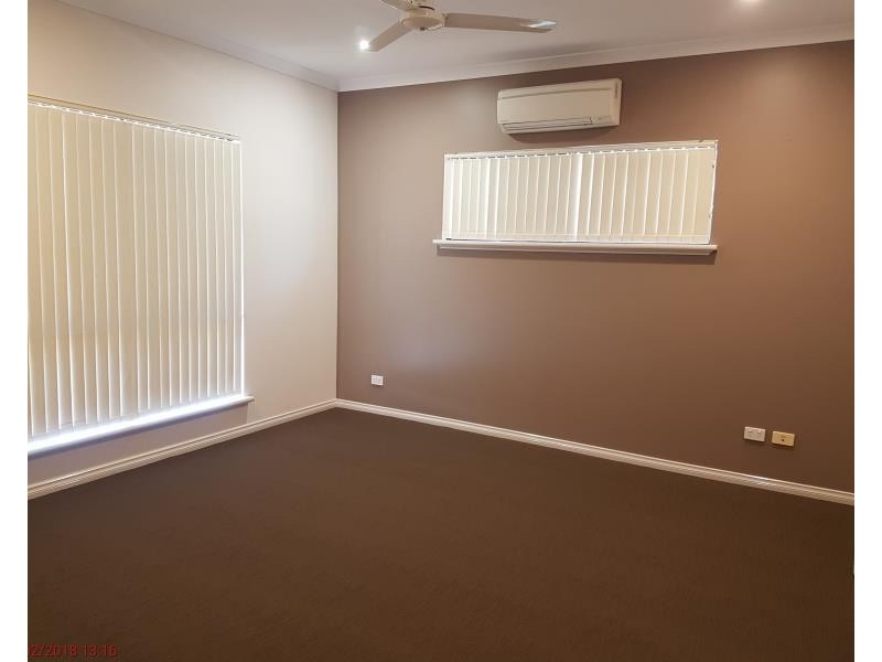 7 Rhonda Road, Baynton WA 6714