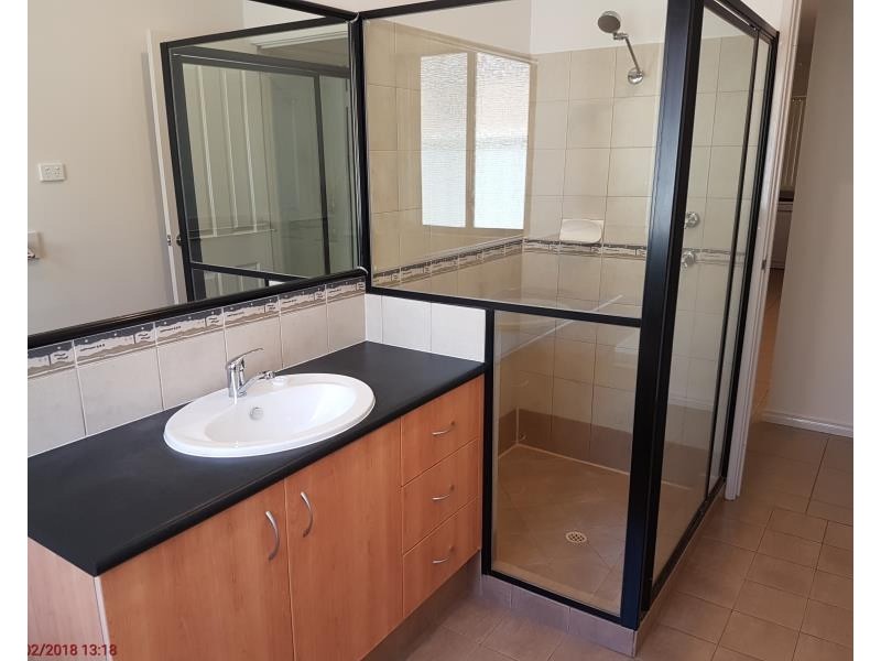 7 Rhonda Road, Baynton WA 6714