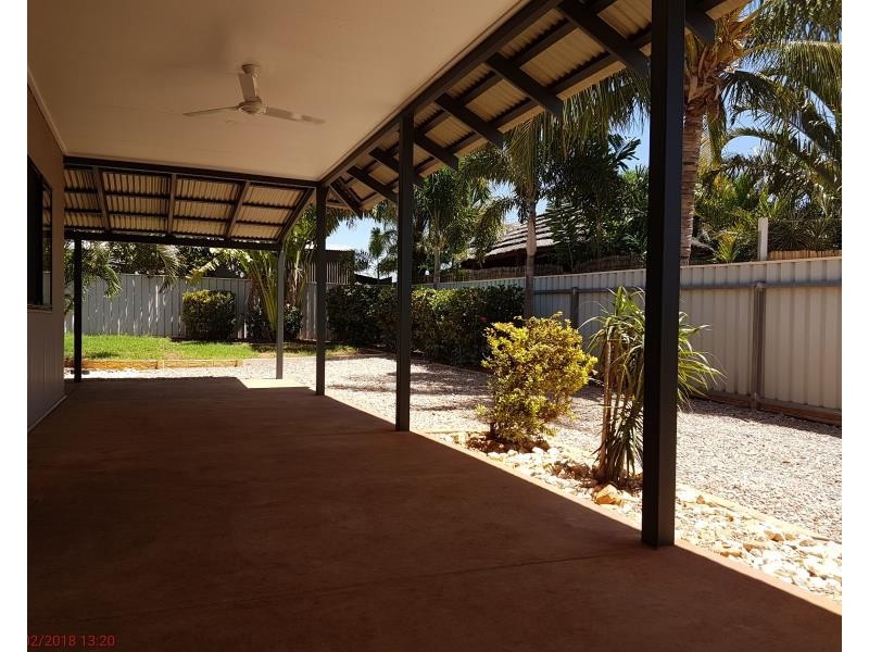 7 Rhonda Road, Baynton WA 6714