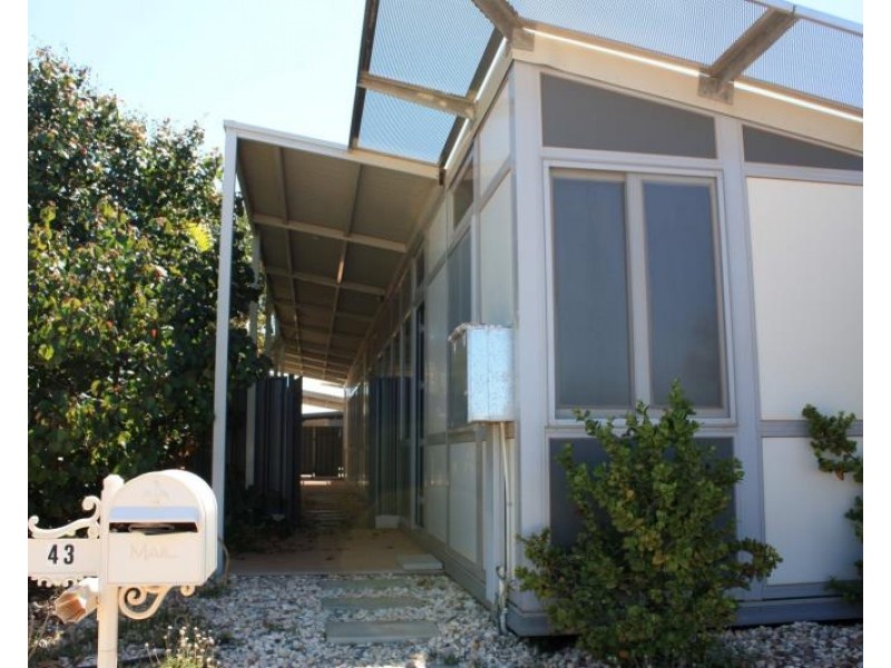 43 Bajamalu Drive, Baynton WA 6714