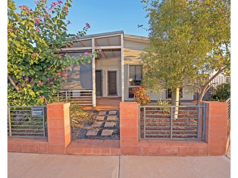 2 Mantaray Loop, Nickol WA 6714