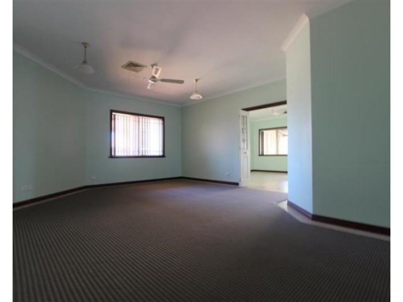 6 Knight Place, Nickol WA 6714