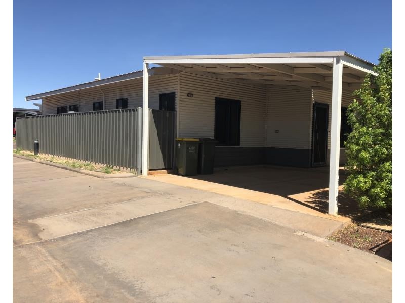 8/33 Falcon Parade, Nickol WA 6714