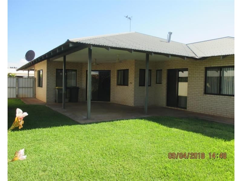 15 Smokebush Street, Nickol WA 6714