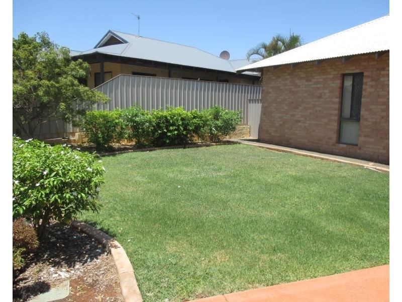 4 Lilly Parade, Baynton WA 6714