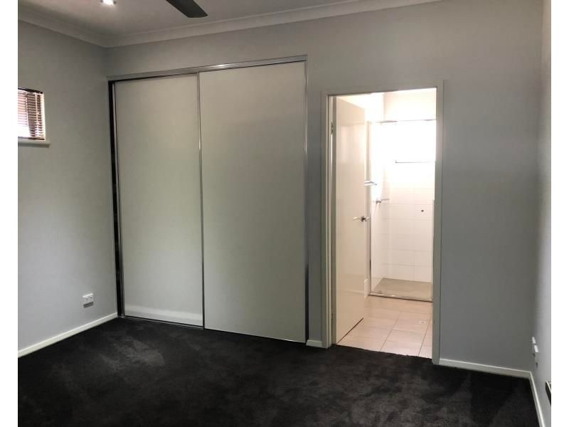 11 Jadura Crescent, Baynton WA 6714