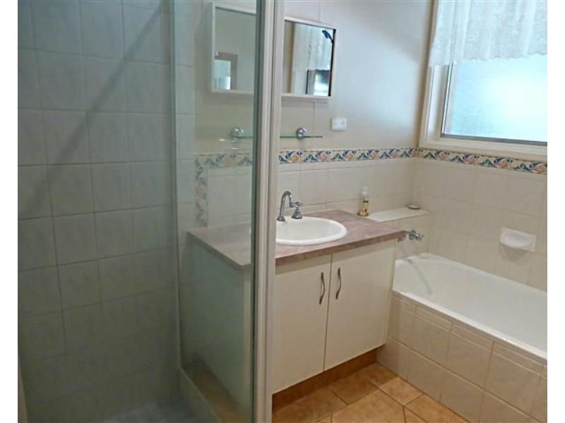 7 Giles Crescent, Dampier WA 6713