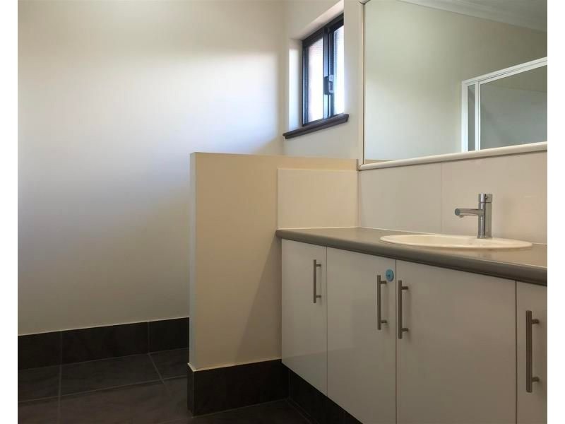 6 Jadura Cresent, Baynton WA 6714