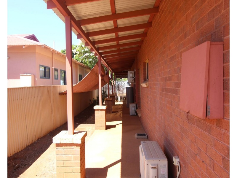 4 Parker Close, Baynton WA 6714