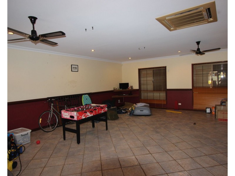 4 Parker Close, Baynton WA 6714