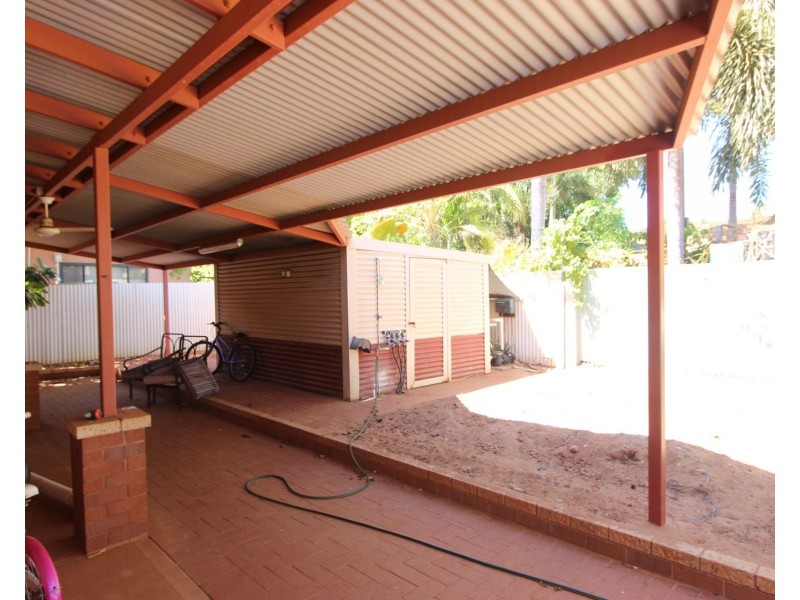 4 Parker Close, Baynton WA 6714