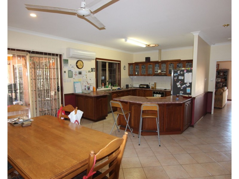 4 Parker Close, Baynton WA 6714