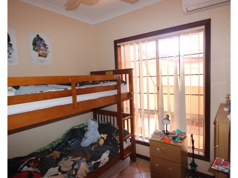 4 Parker Close, Baynton WA 6714