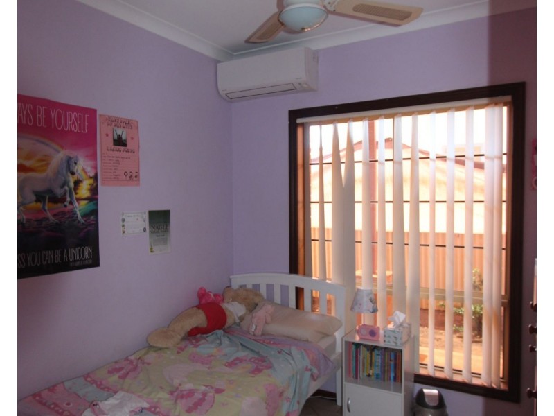 4 Parker Close, Baynton WA 6714