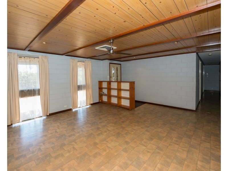 2 Lady Douglas Way, Pegs Creek WA 6714