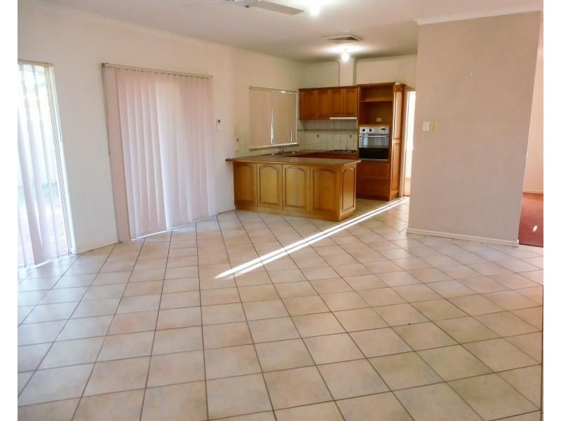 39 McCamey Loop, Baynton WA 6714