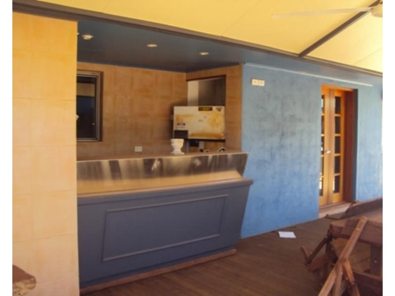 8 Shimmon Place, Pegs Creek WA 6714