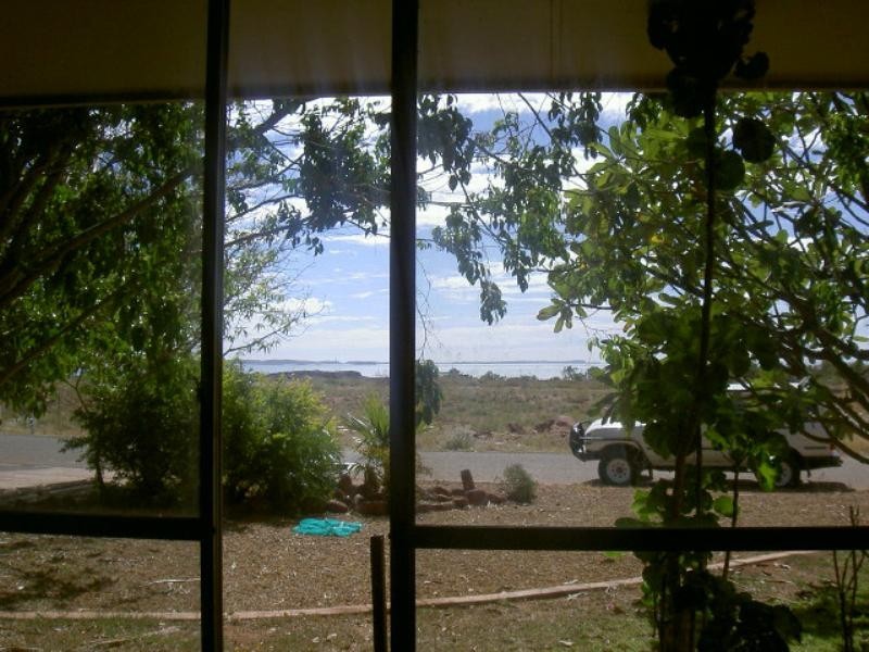 303 Pinderi Crescent, Dampier WA 6713