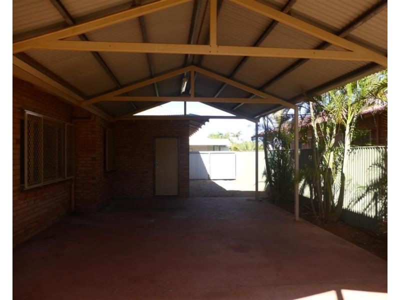 10 Thistle Loop, Nickol WA 6714