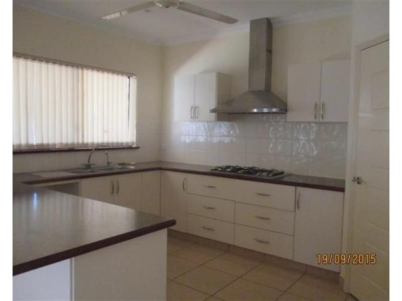 5 Warbler Loop, Nickol WA 6714