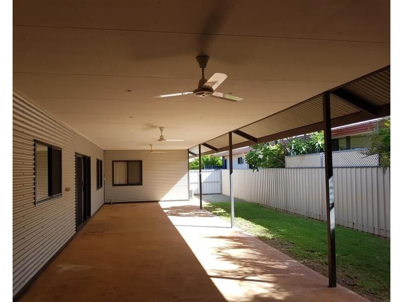 5 Warbler Loop, Nickol WA 6714