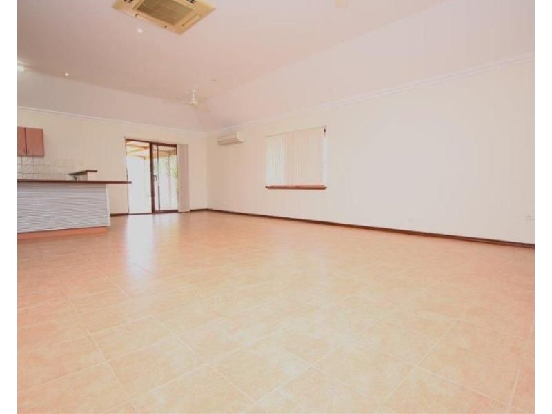 11 Buchanan Circuit, Baynton WA 6714