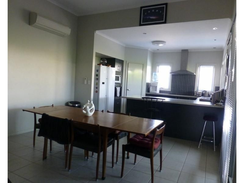 10 Nyumari Street, Baynton WA 6714