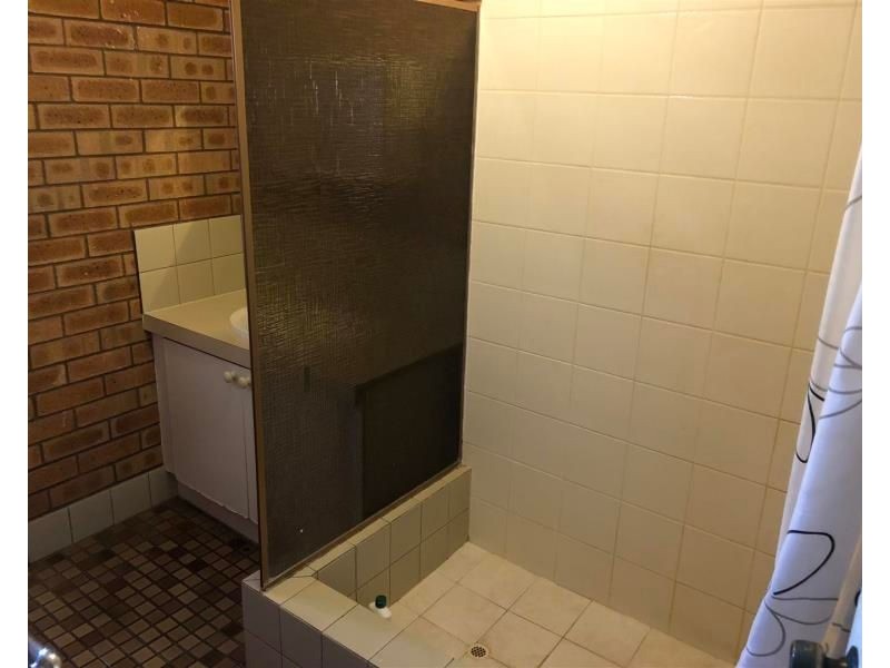 5/2 Sun Court, Millars Well WA 6714