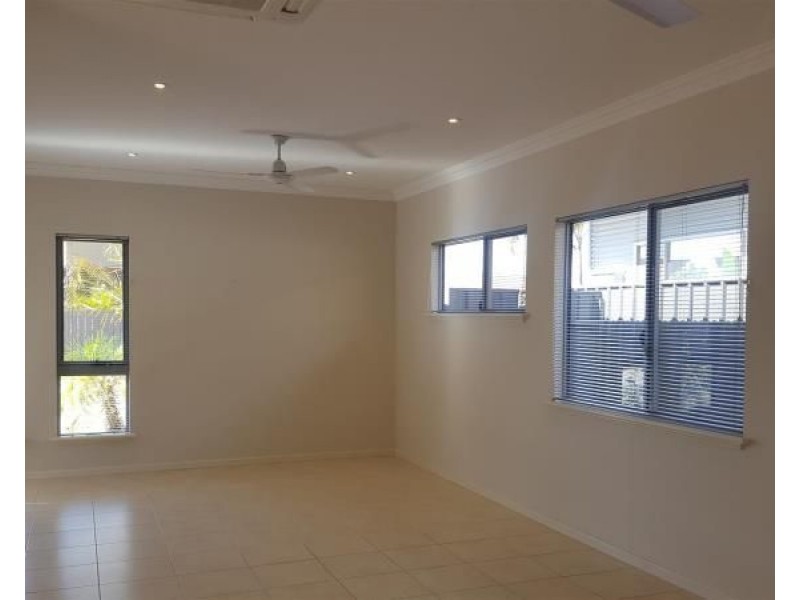 5 Bajamalu Drive, Baynton WA 6714