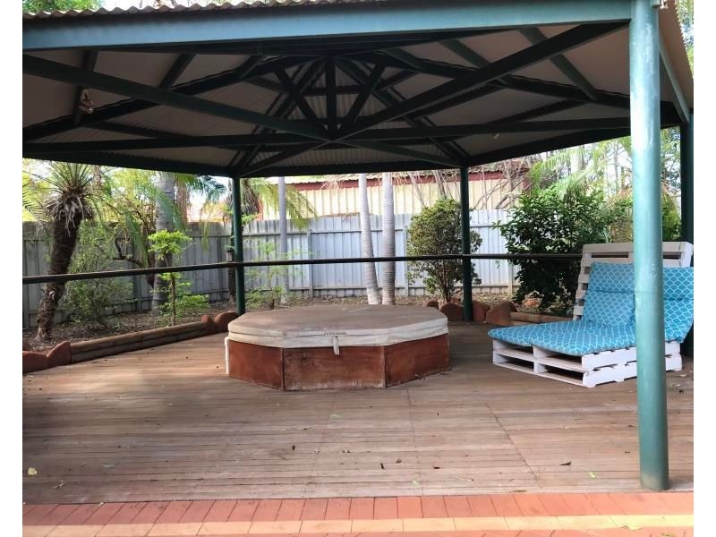 16 WHITE Court, Baynton WA 6714