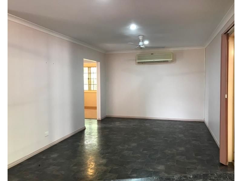 16 WHITE Court, Baynton WA 6714