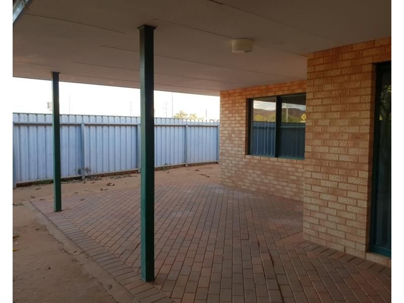 6B Garland Place, Millars Well WA 6714