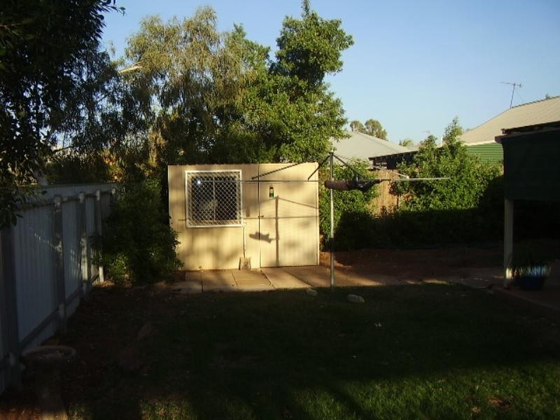 6 Watts Place, Karratha WA 6714