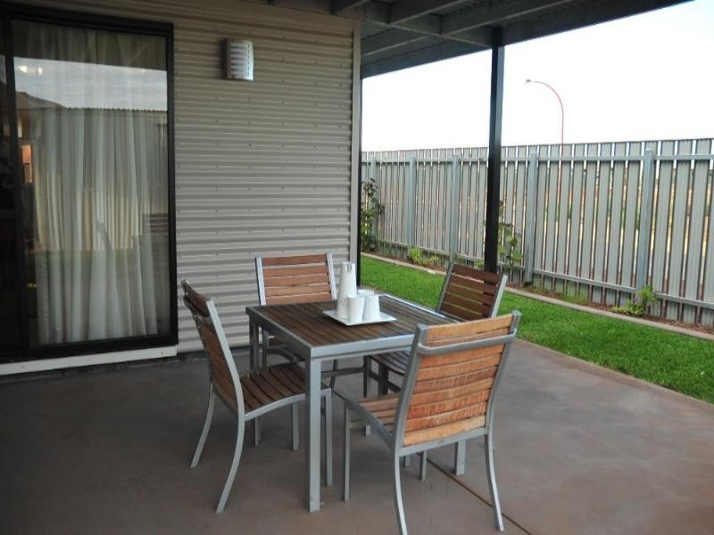 27 Wedgetail Eagle Avenue, Karratha WA 6714