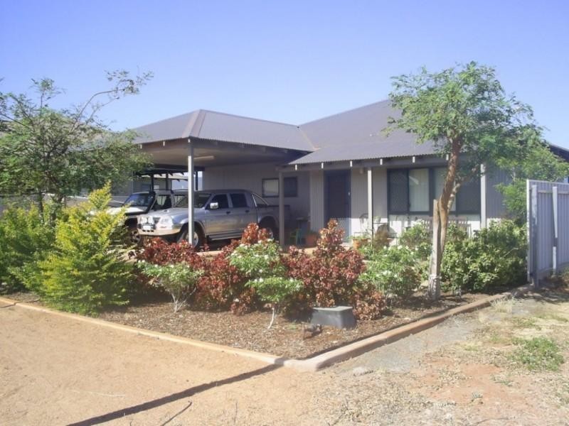 24 Koolinda Parade, Baynton WA 6714