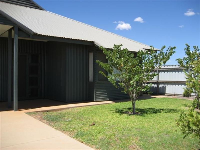 11 Lilly Parade, Karratha WA 6714