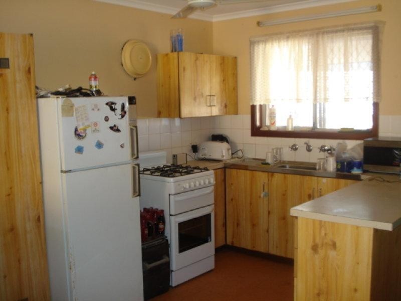 8 Cleaver Street, Roebourne WA 6718