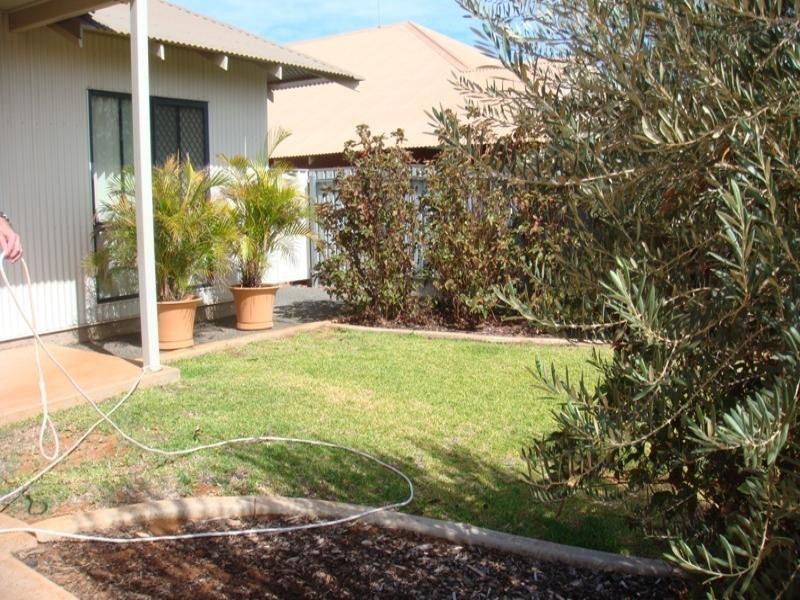 12 Lilly Parade, Baynton WA 6714