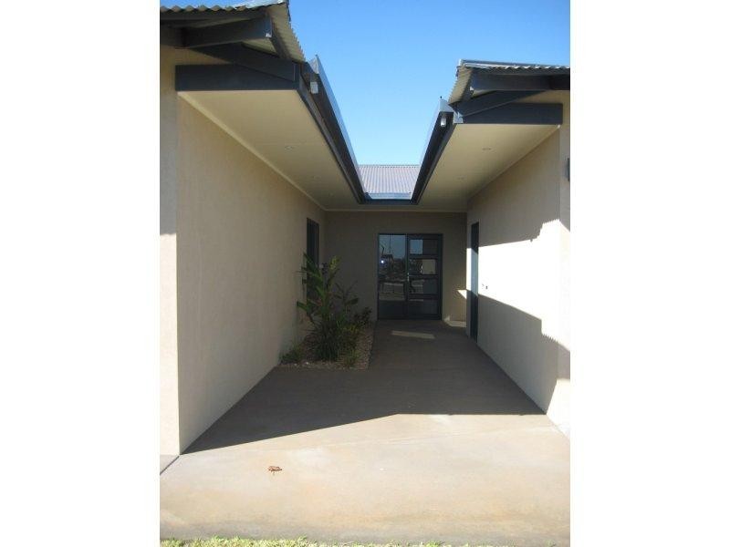 27 Honeyeater Close, Karratha WA 6714