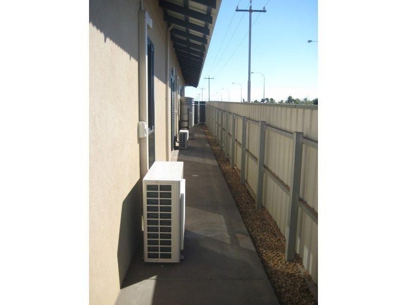 27 Honeyeater Close, Karratha WA 6714