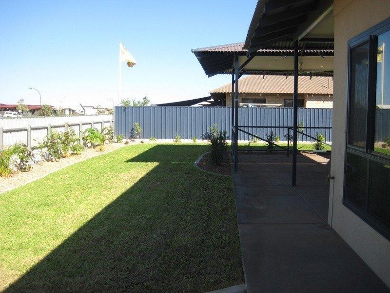 27 Honeyeater Close, Karratha WA 6714