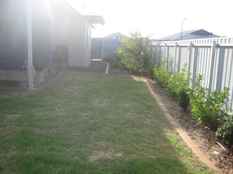 39 Falcon Parade, Karratha WA 6714
