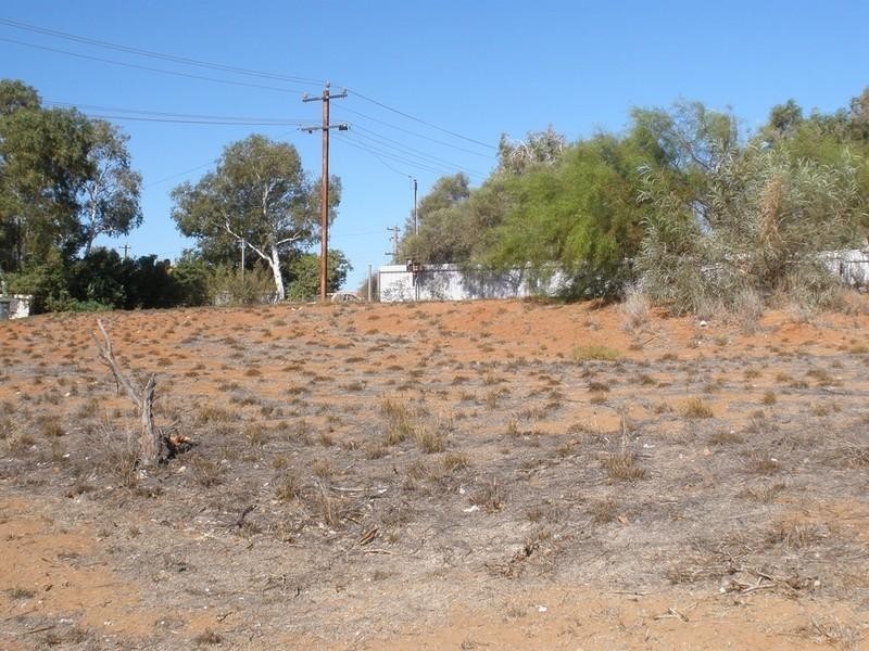 2 Burt Close, Onslow WA 6710