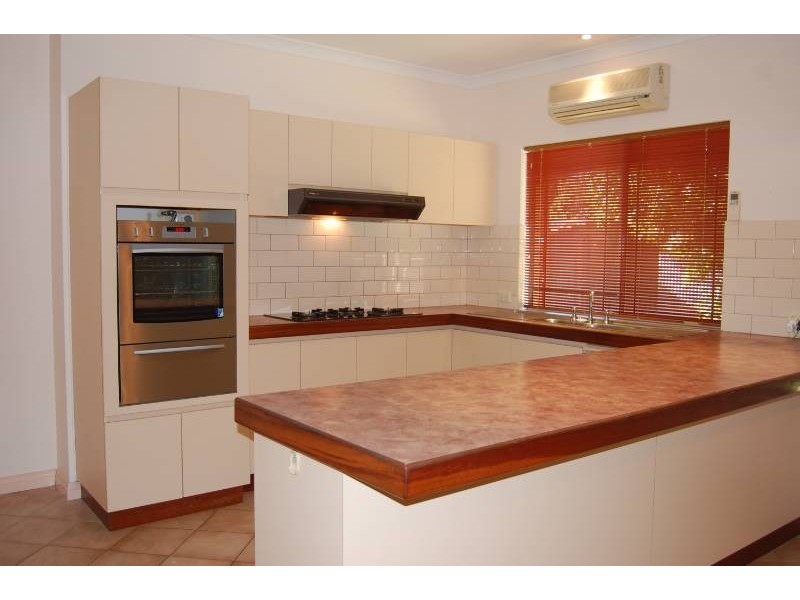 8 Hackett Close, Karratha WA 6714