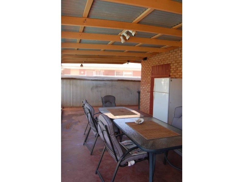 8 Hackett Close, Karratha WA 6714