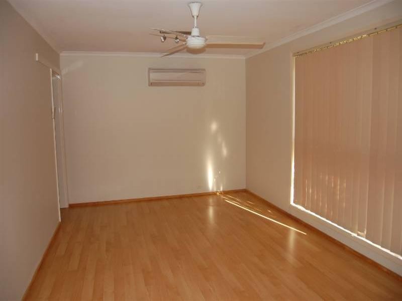 6 Baseden Way, Karratha WA 6714