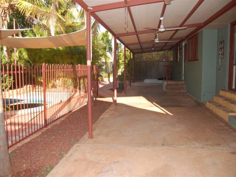 6 Baseden Way, Karratha WA 6714