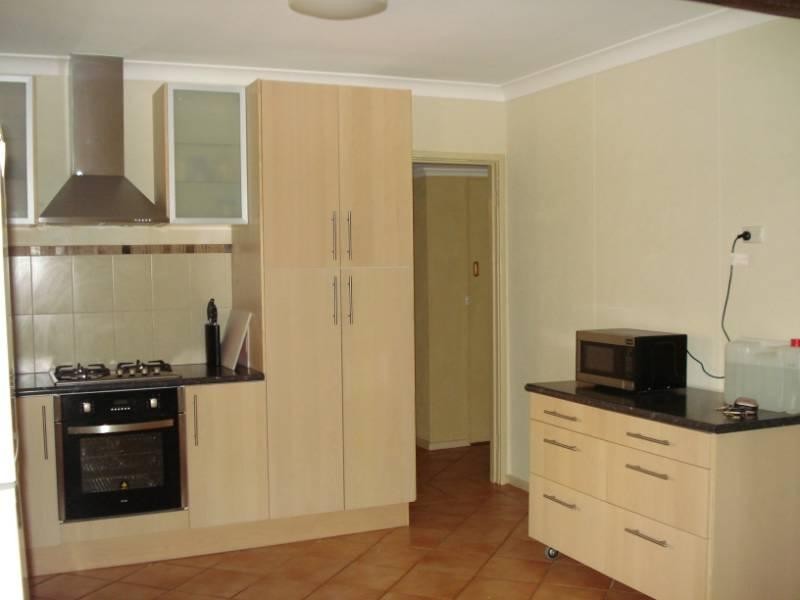 253 Yule Crescent, Dampier WA 6713